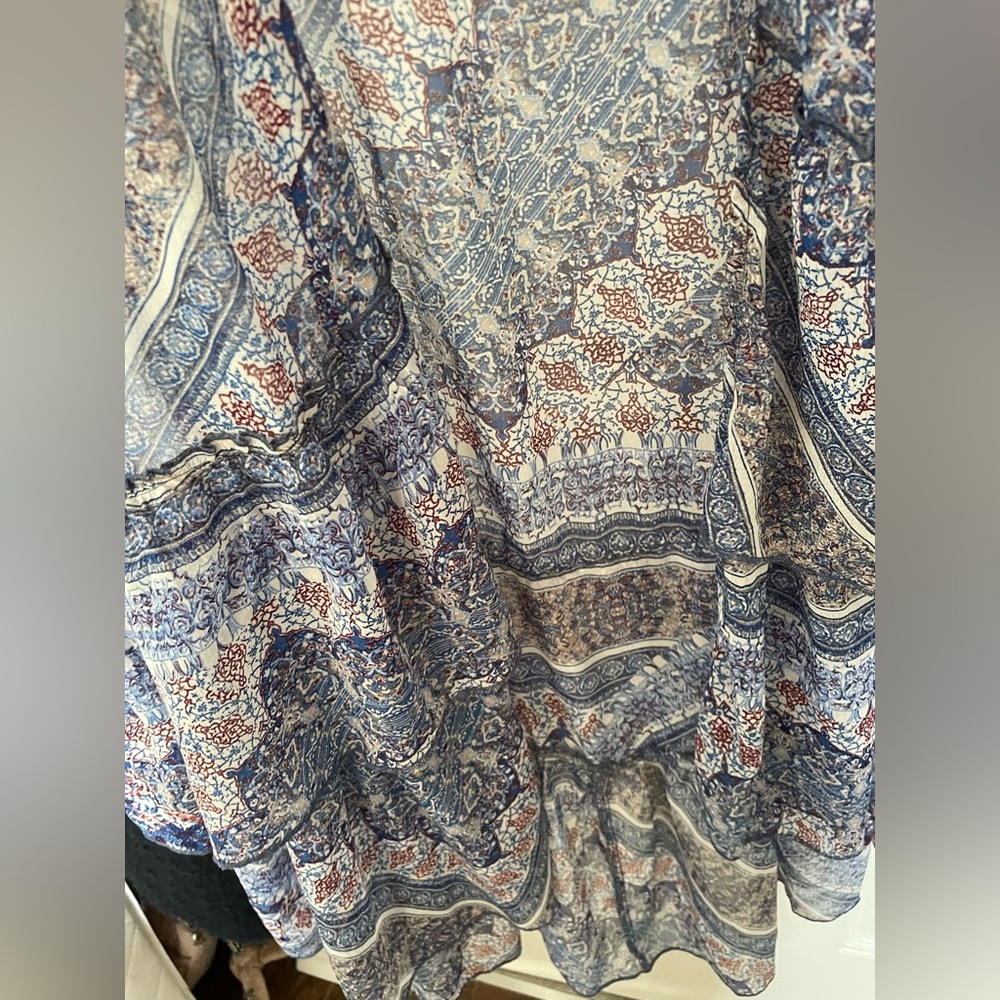 Abercrombie & Fitch Blue and White Patterned Top - Picture 4 of 7